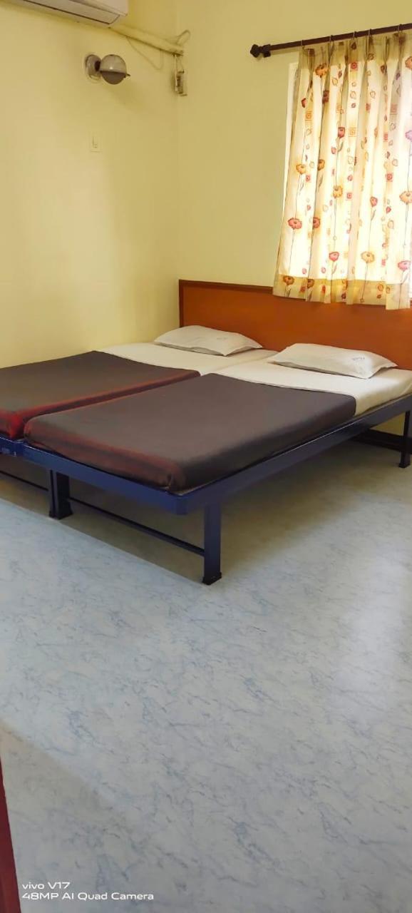 Hotel Parth Residency Kolhapur Exterior foto