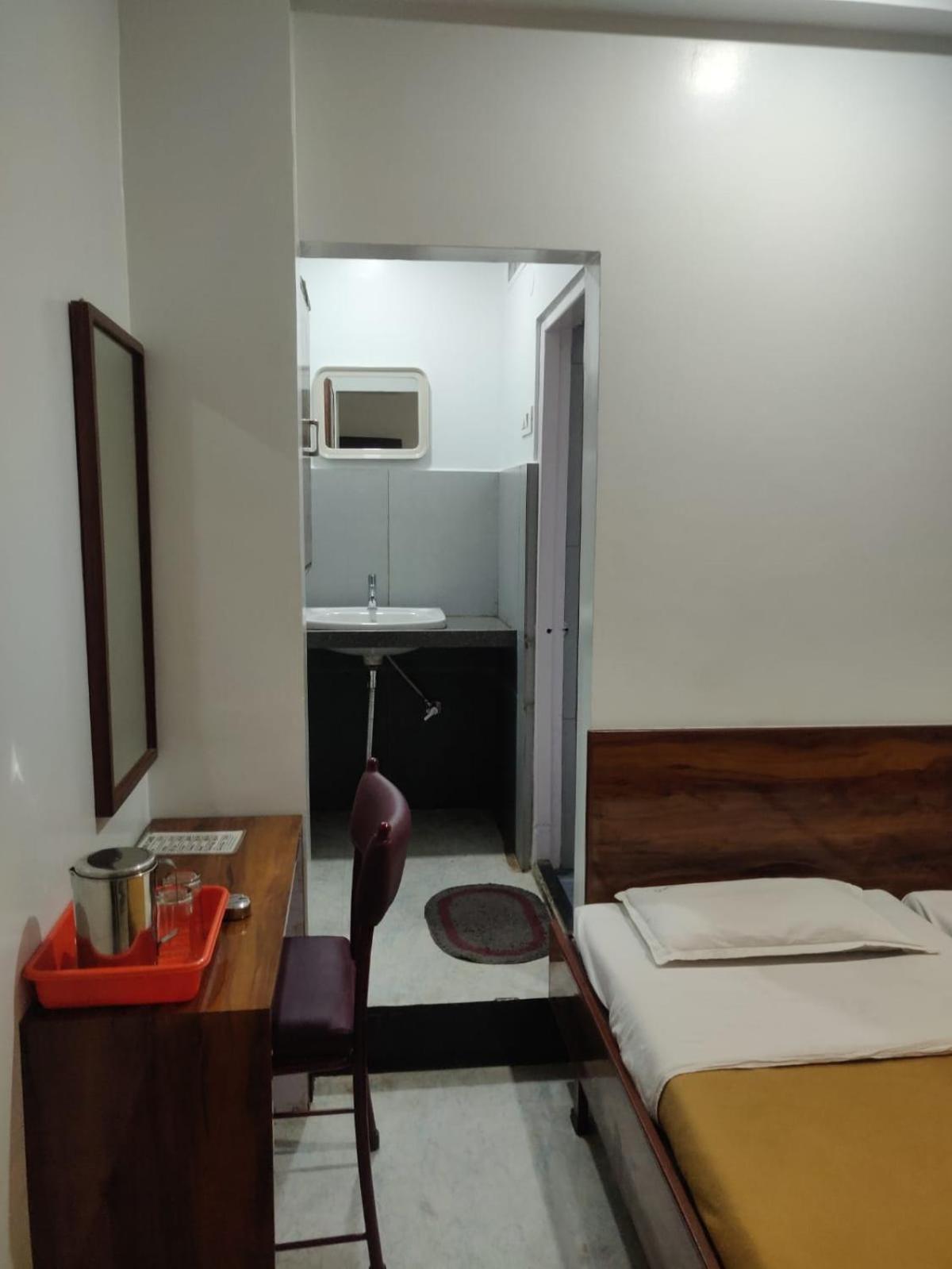 Hotel Parth Residency Kolhapur Exterior foto