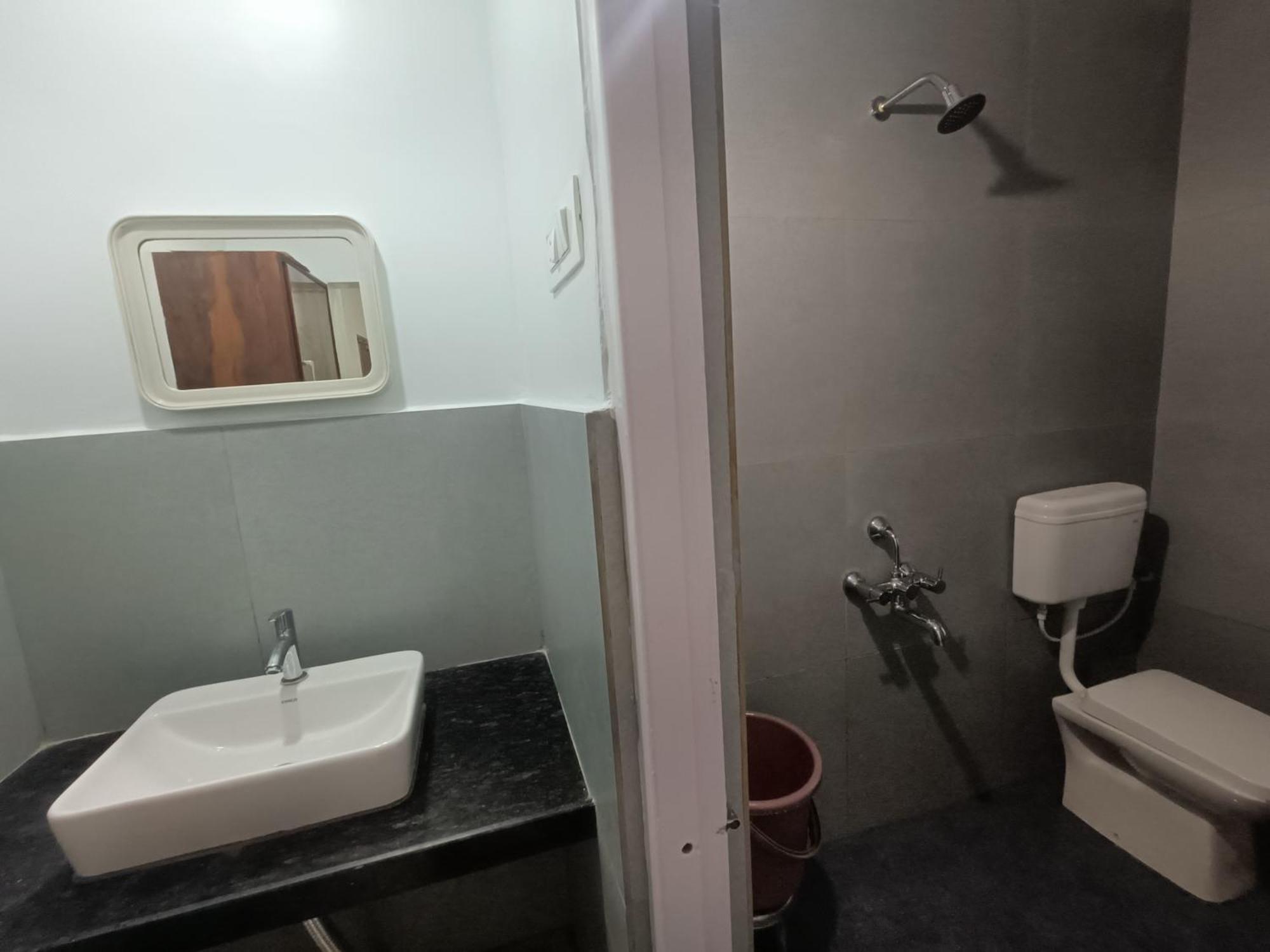 Hotel Parth Residency Kolhapur Exterior foto