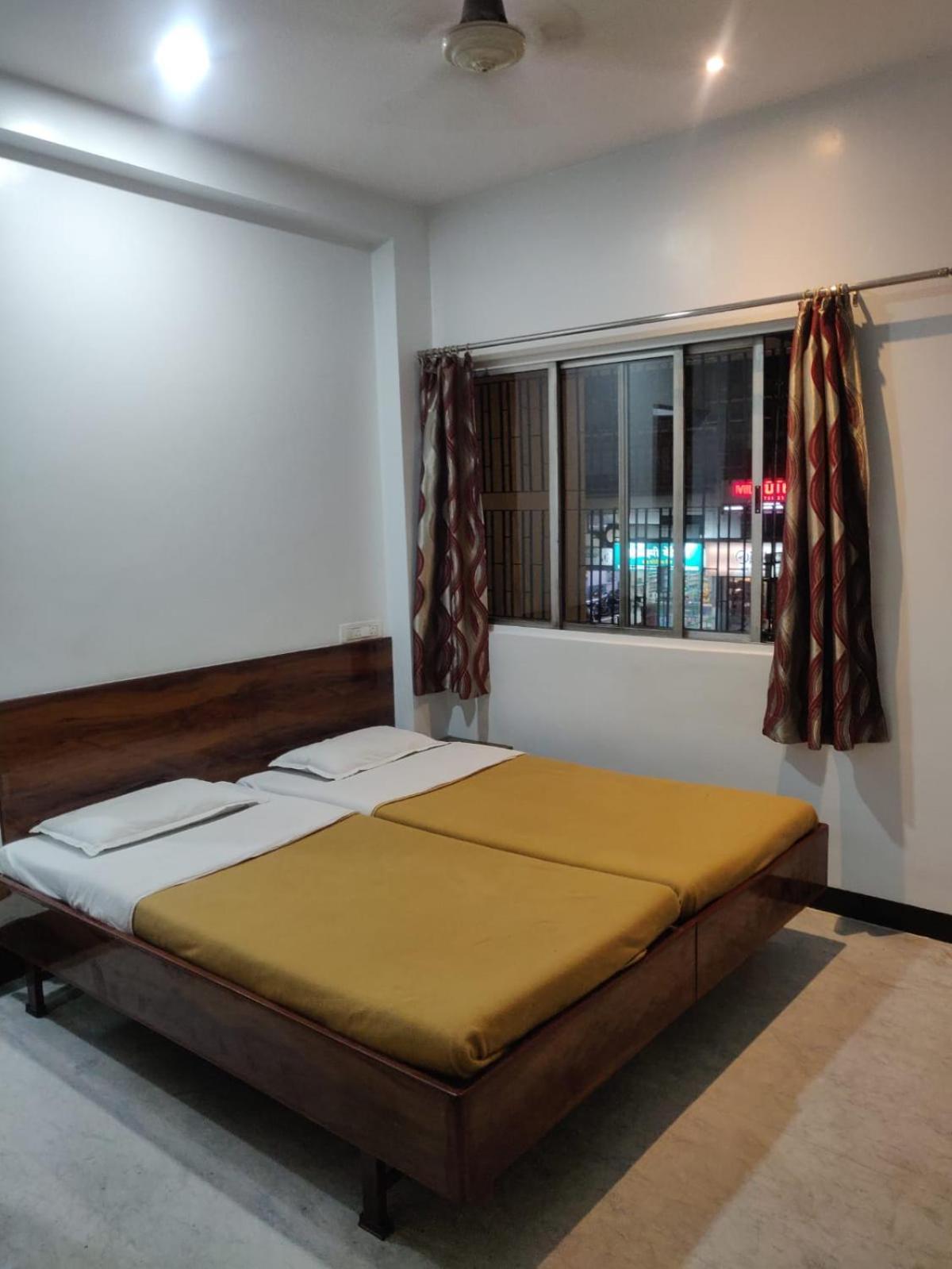 Hotel Parth Residency Kolhapur Exterior foto